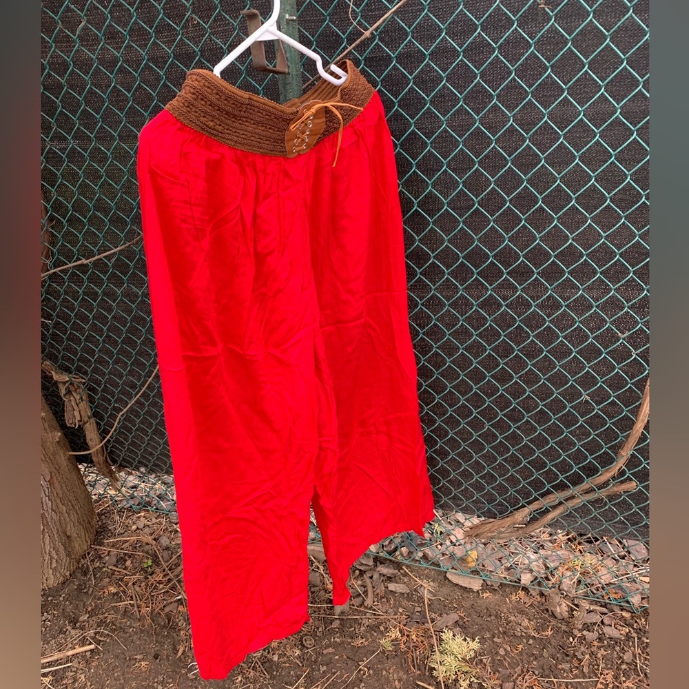 Red palazzo pants - Picture 4 of 5